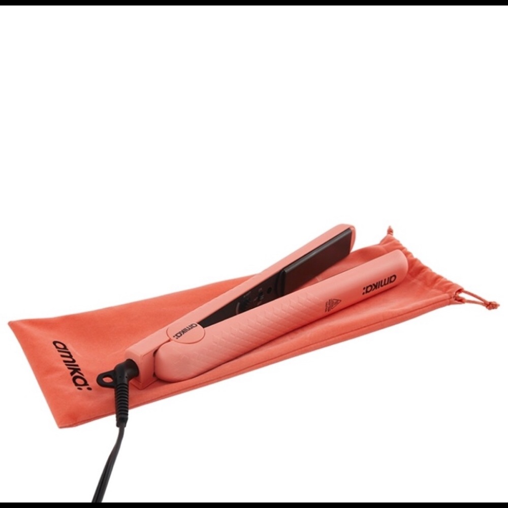 NEW!!! Amika : Hair Straightener